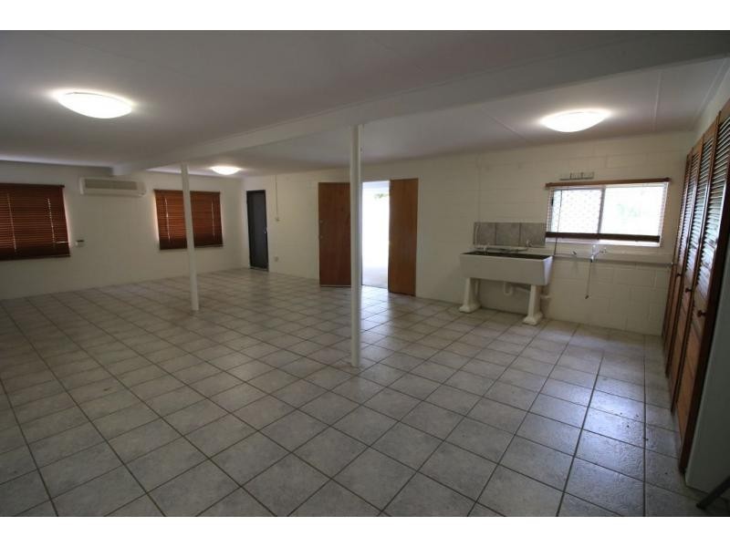 8 JARVIS Street, Ayr QLD 4807