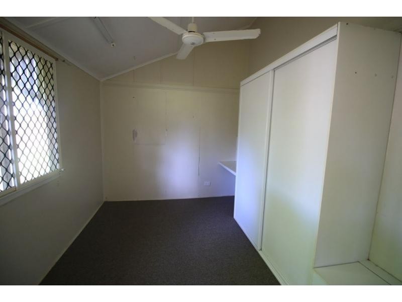 1 BARSBY Street, Ayr QLD 4807