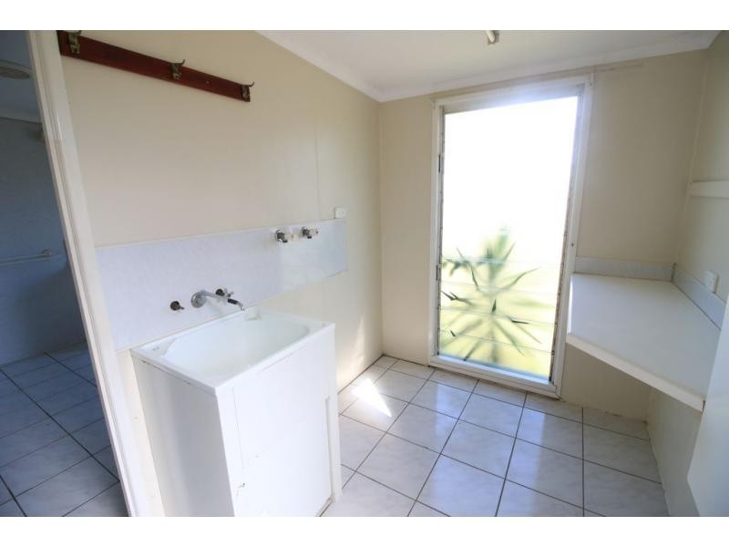 1 BARSBY Street, Ayr QLD 4807