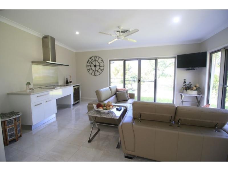 64 GREY Street, Ayr QLD 4807