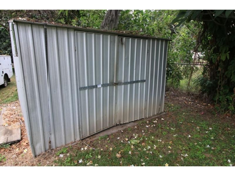 32 TENTH Street, Home Hill QLD 4806