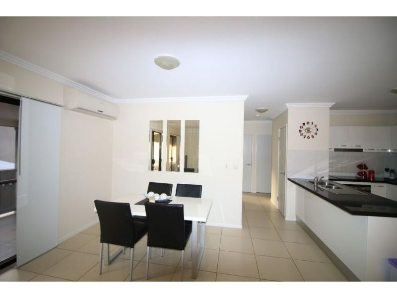 Unit 3/321-341 ANGUS SMITH Drive, Douglas QLD 4814