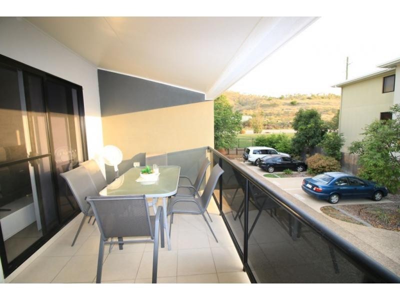 Unit 3/321-341 ANGUS SMITH Drive, Douglas QLD 4814