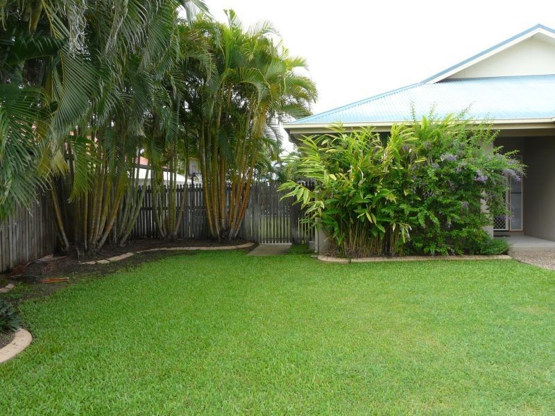 8 HAZELWOOD Street, Annandale QLD 4814