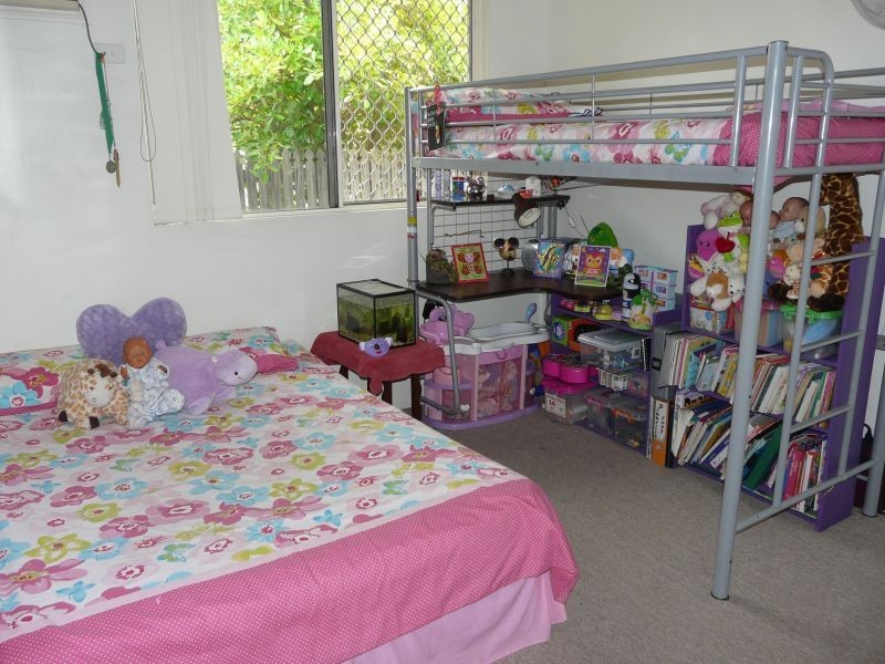 8 HAZELWOOD Street, Annandale QLD 4814