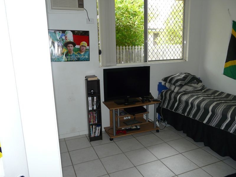 8 HAZELWOOD Street, Annandale QLD 4814