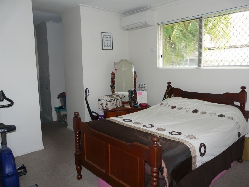 8 HAZELWOOD Street, Annandale QLD 4814