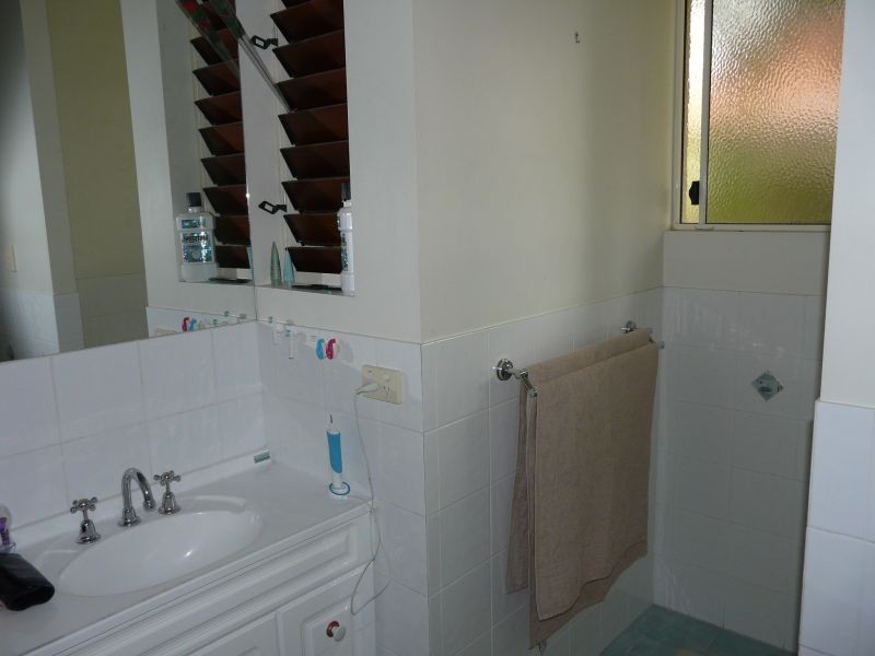 8 HAZELWOOD Street, Annandale QLD 4814