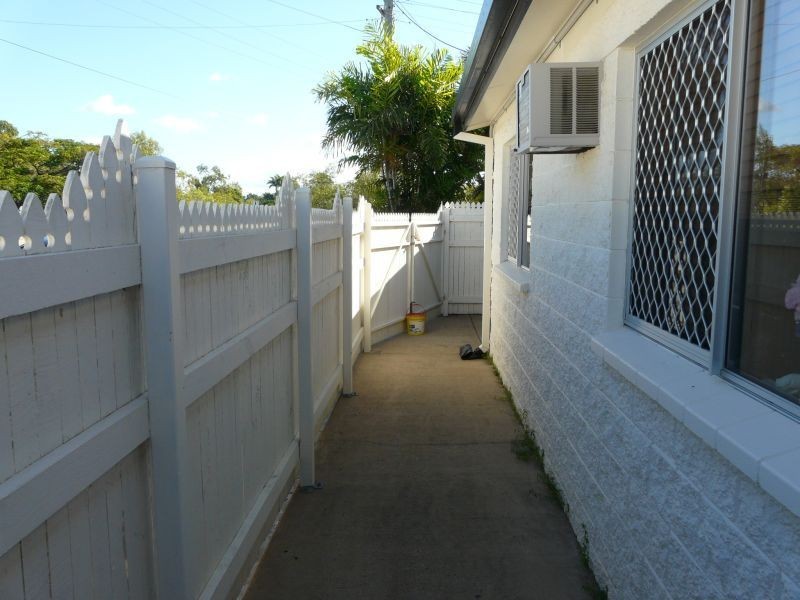 Unit 1/30 QUEENS Road, Railway Estate QLD 4810