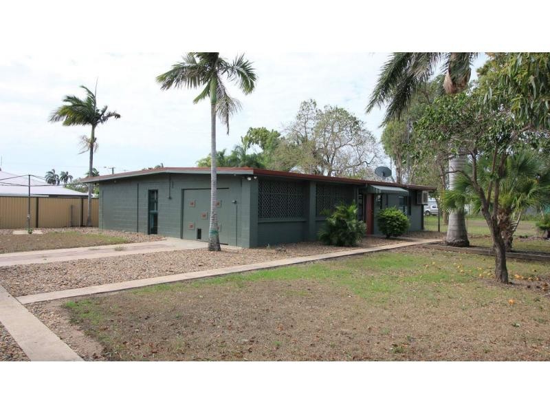 11 Cox Street, Ayr QLD 4807