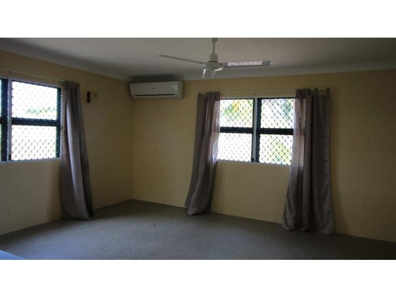 11 Cox Street, Ayr QLD 4807
