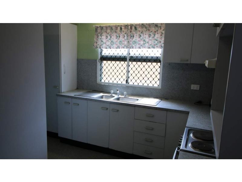 11 Cox Street, Ayr QLD 4807