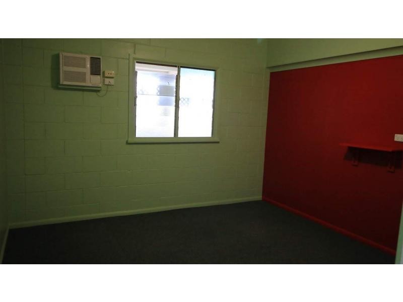 11 Cox Street, Ayr QLD 4807