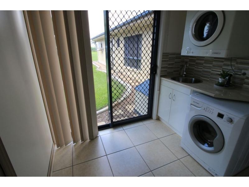 12 IDA Court, Ayr QLD 4807