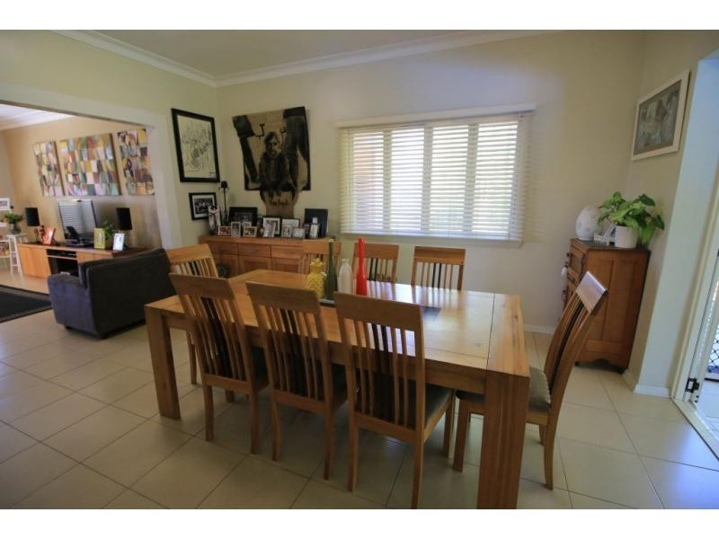 8 ROSS Street, Ayr QLD 4807