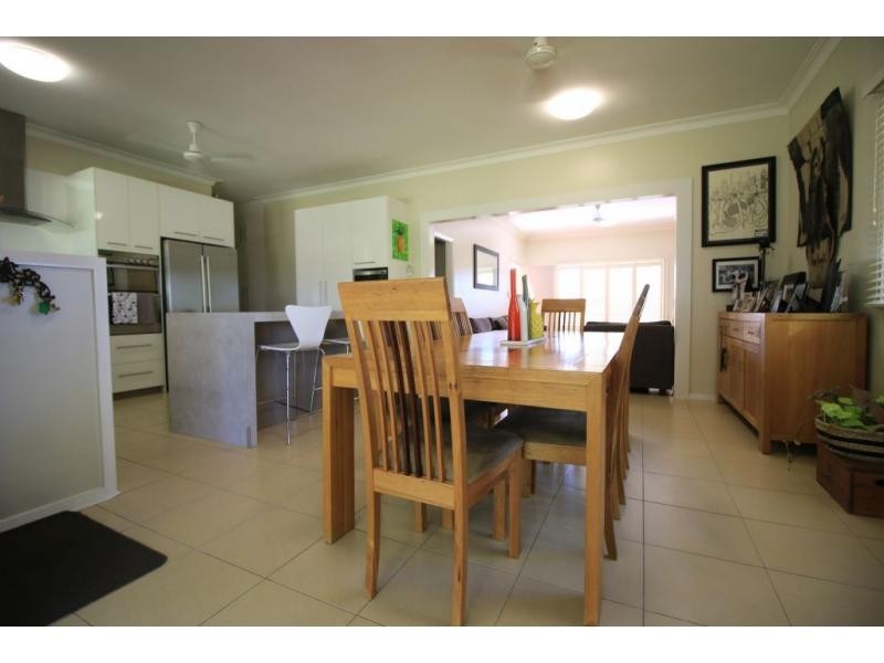 8 ROSS Street, Ayr QLD 4807