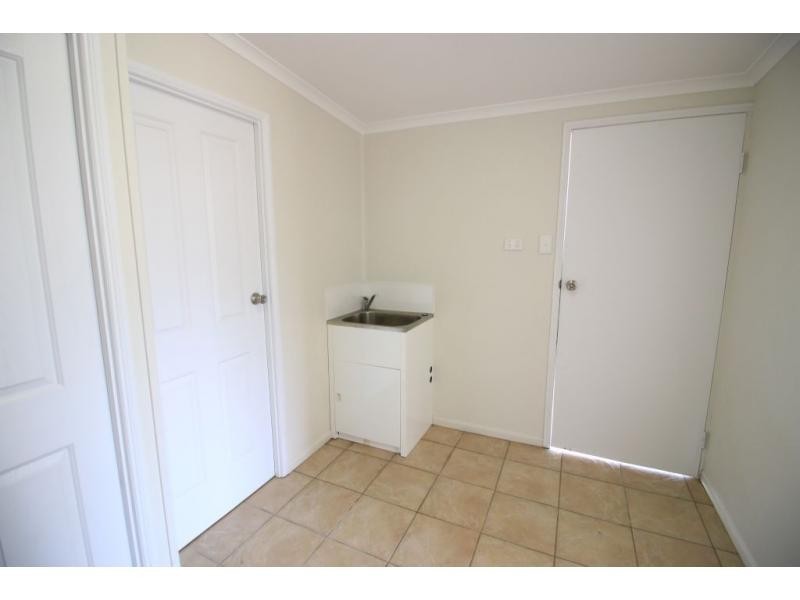 8 ELEVENTH Avenue, Home Hill QLD 4806