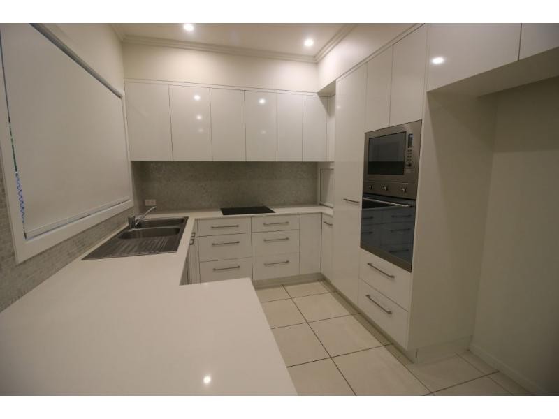 1 & 2 / 67-69 NINTH Avenue, Home Hill QLD 4806