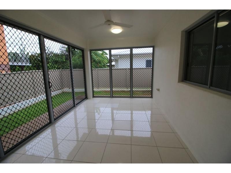 1 & 2 / 67-69 NINTH Avenue, Home Hill QLD 4806