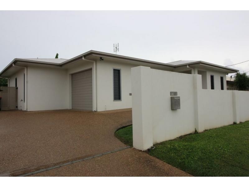 1  67-69 NINTH Avenue, Home Hill QLD 4806