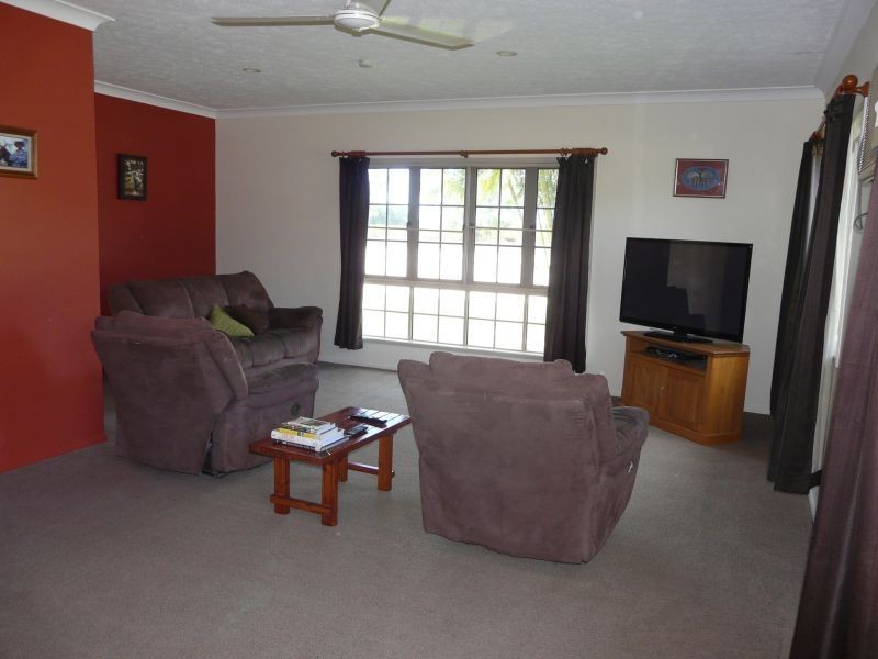 194 Mountainview Road, Airville QLD 4807