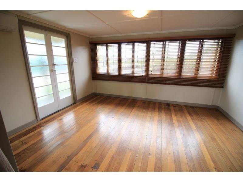 22 ELEVENTH Street, Home Hill QLD 4806