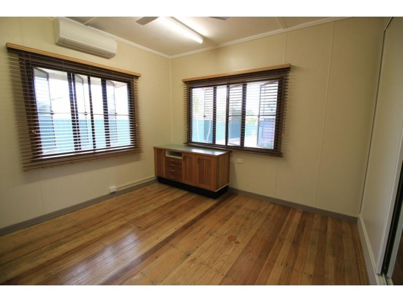 22 ELEVENTH Street, Home Hill QLD 4806