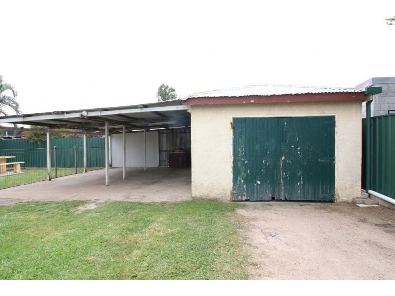 22 ELEVENTH Street, Home Hill QLD 4806