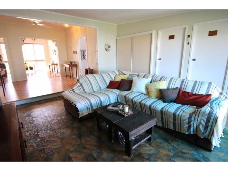 9 GREY Street, Ayr QLD 4807