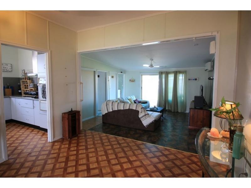 9 GREY Street, Ayr QLD 4807