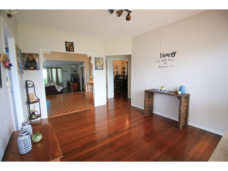 9 GREY Street, Ayr QLD 4807