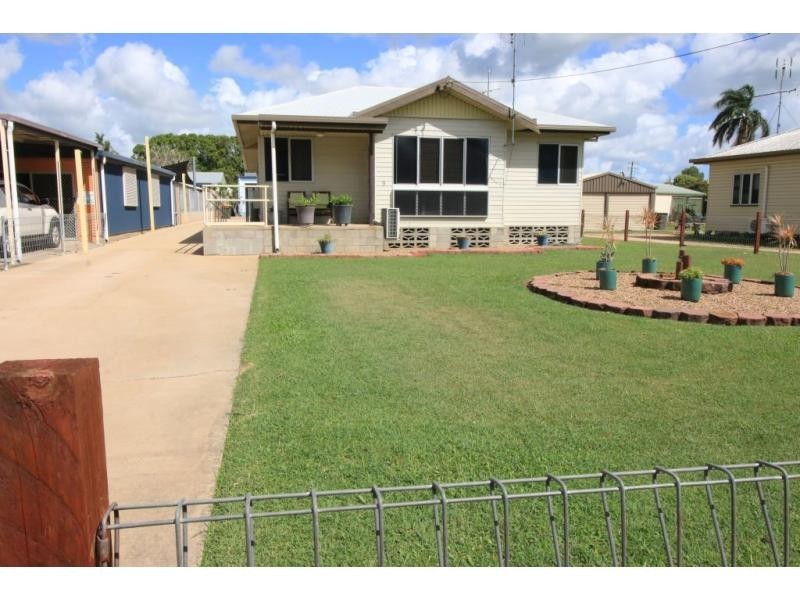9 GREY Street, Ayr QLD 4807