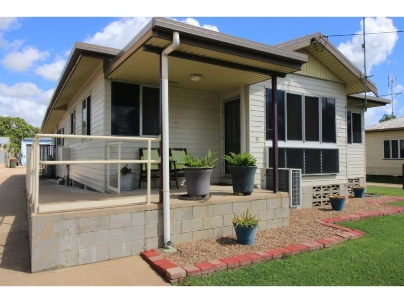 9 GREY Street, Ayr QLD 4807