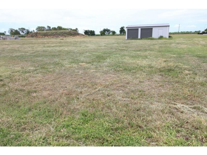 70 YOUNG Street, Ayr QLD 4807