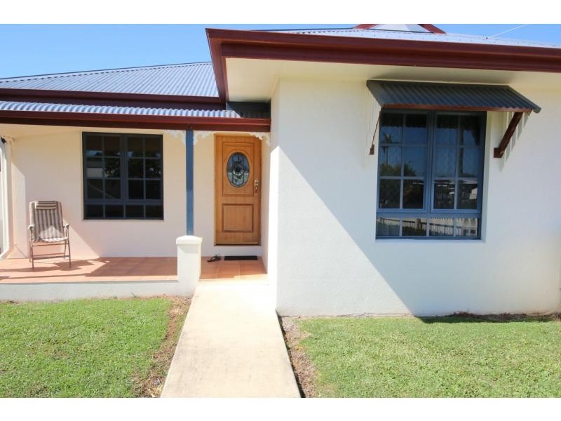 4A COX Street, Ayr QLD 4807