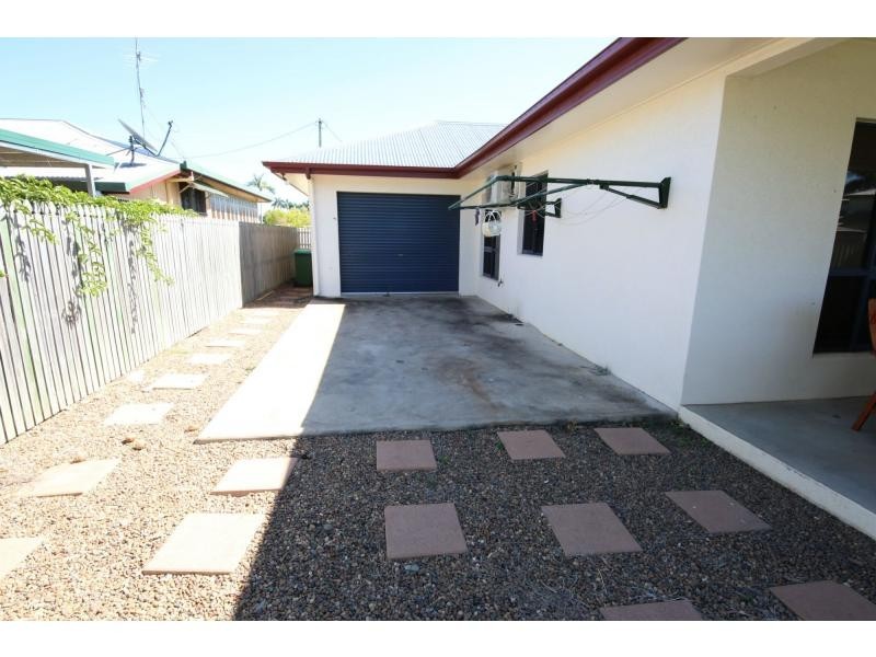 4A COX Street, Ayr QLD 4807