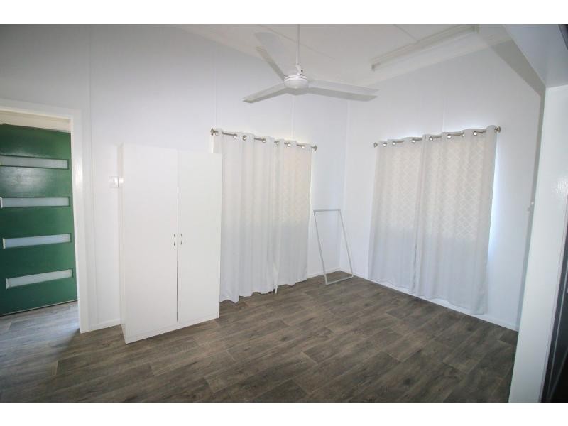 9 Seventh Avenue, Home Hill QLD 4806