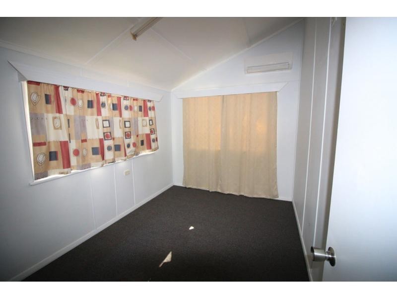 9 Seventh Avenue, Home Hill QLD 4806