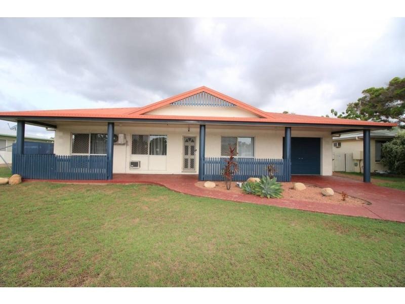 12 Doncaster way, Mount Louisa QLD 4814