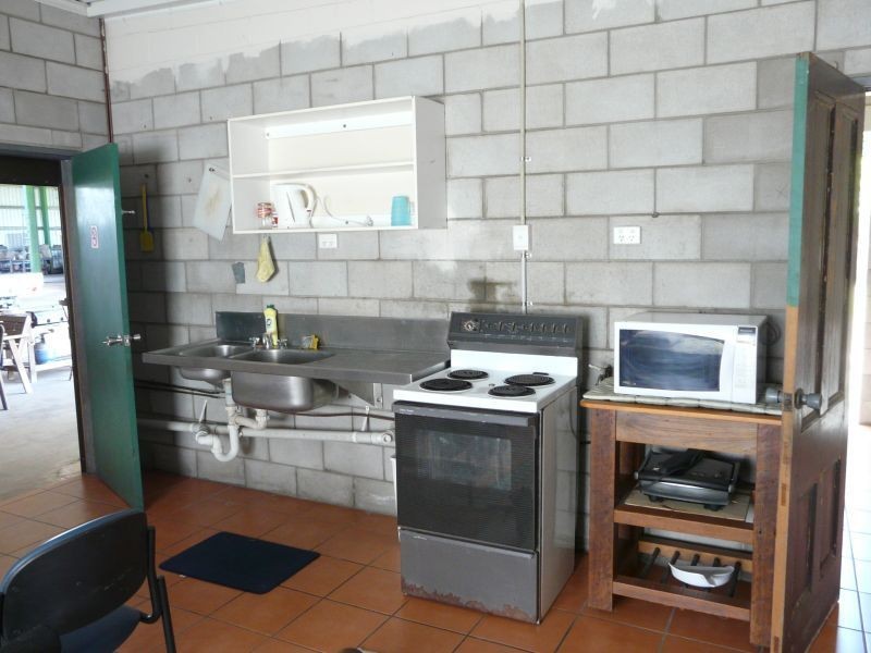 261 SEXTON Highway, Brandon QLD 4808