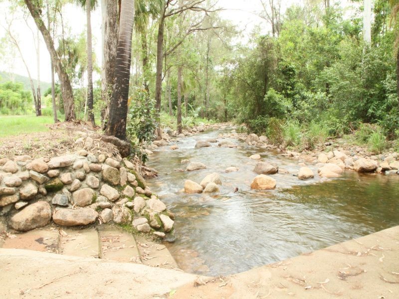 1046 WOODSTOCK GIRU Road, Mount Surround QLD 4809