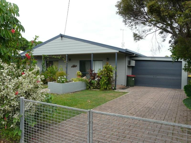 24 GREY Street, Ayr QLD 4807