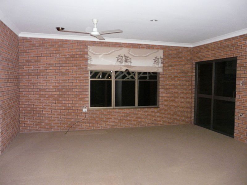 16 STRATHDEE Court, Ayr QLD 4807