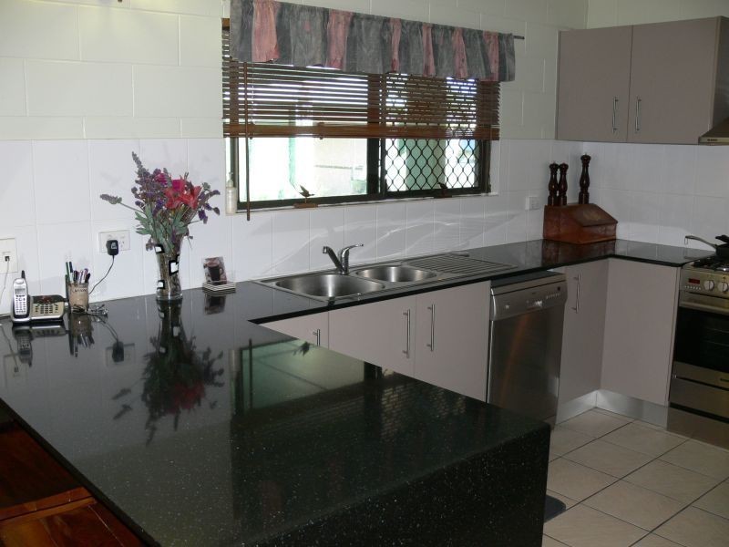 96 THIRTEENTH Avenue, Home Hill QLD 4806