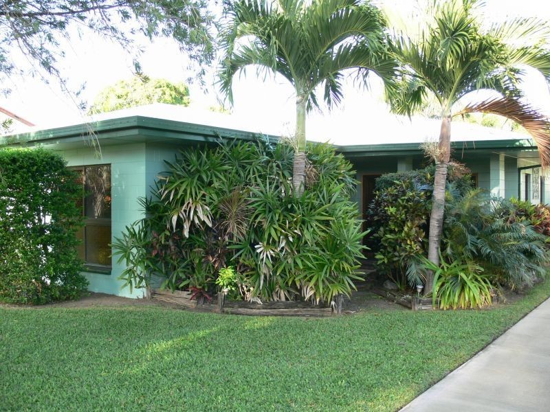 96 THIRTEENTH Avenue, Home Hill QLD 4806