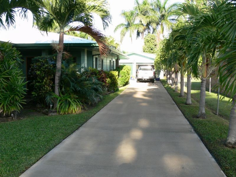 96 THIRTEENTH Avenue, Home Hill QLD 4806