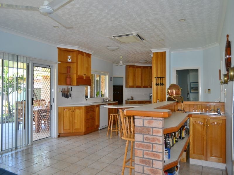 10 CONSTABLE Court, Ayr QLD 4807