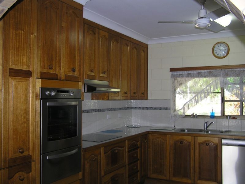 112 JUANITA Drive, Mount Kelly QLD 4807