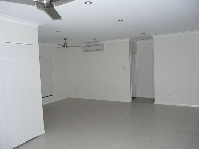 1 MULBERRY CRT, Ayr QLD 4807