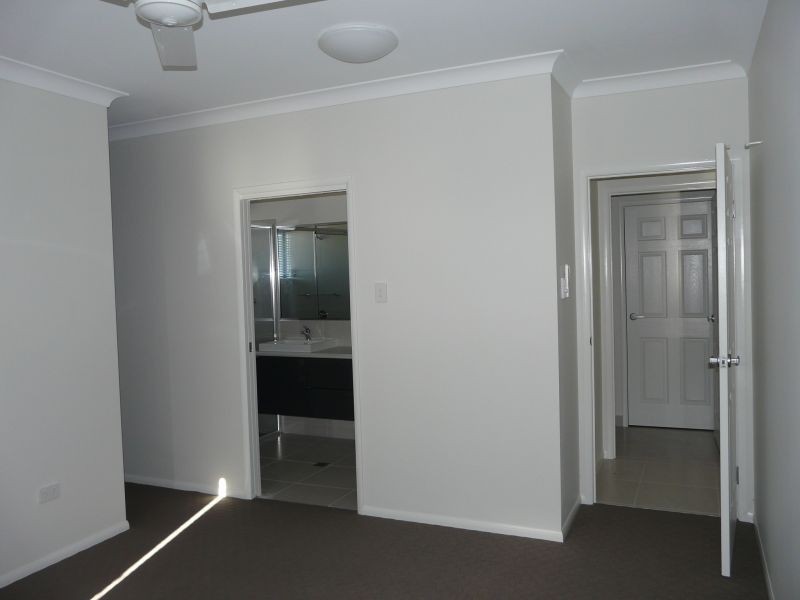 1 MULBERRY CRT, Ayr QLD 4807
